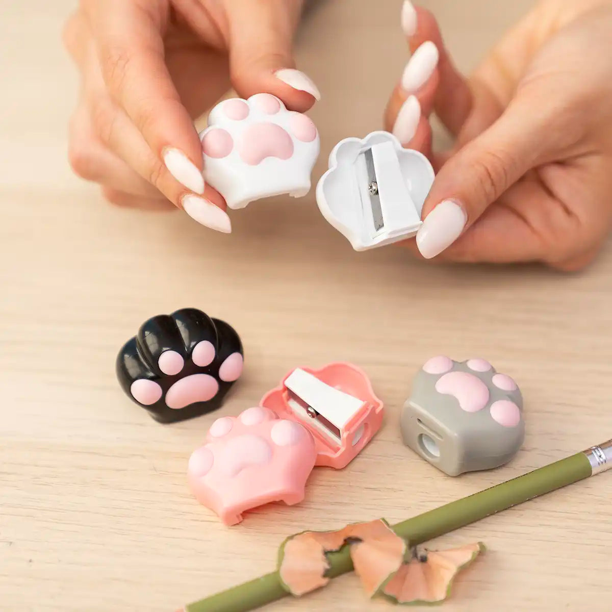 Temperamatite con serbatoio – Mini Paw Colourbook